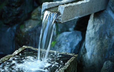 물이 성질이 니혼슈의 맛에 미치는 영향 | 시코미미즈(仕込み水) , 연수(軟水) , 경수(硬水)