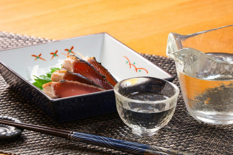 니혼슈 × 페어링 가이드 | 사케와 일식·양식·중식·한식 조합 알아보기